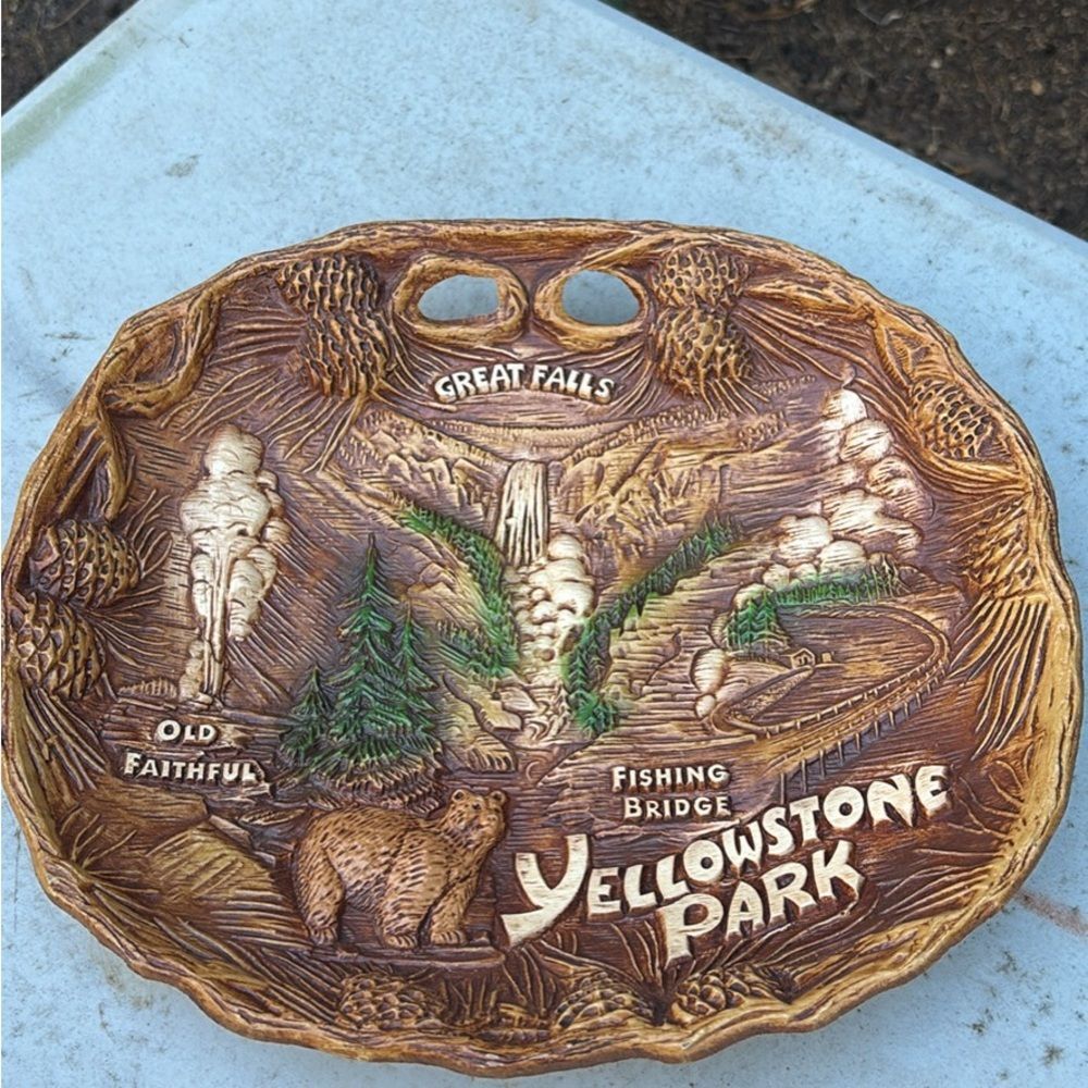 Vintage Yellowstone Park Souvenir Tray Pressed Wood